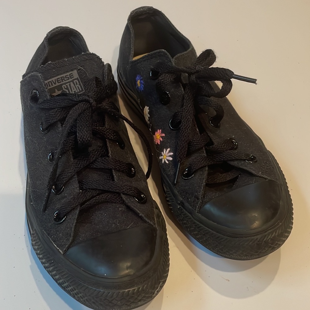 Black Converse